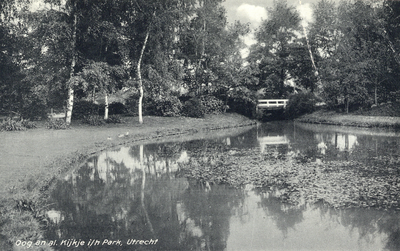 3546 Gezicht in het Park Oog in Al te Utrecht.